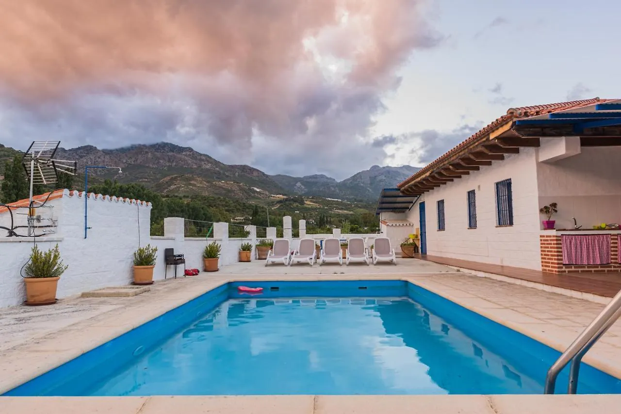 Casa Rural Allán frente Cortes de la Frontera Spagna